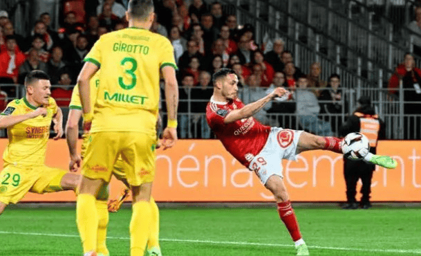 欧罗巴头名锁定战:里昂主场迎战前进之鹰,法甲劲旅对决荷甲黑马